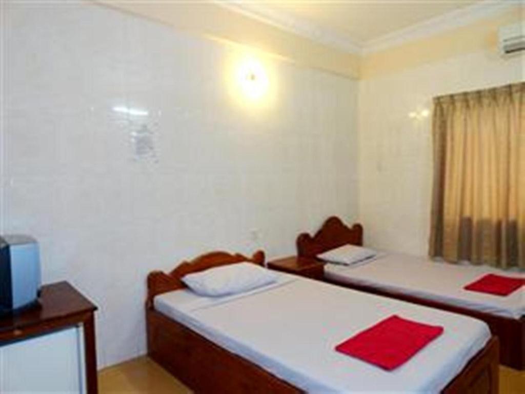ลัคกี้ 2เกสท์เฮาส์ Hotel พนมเปญ ภายนอก รูปภาพ